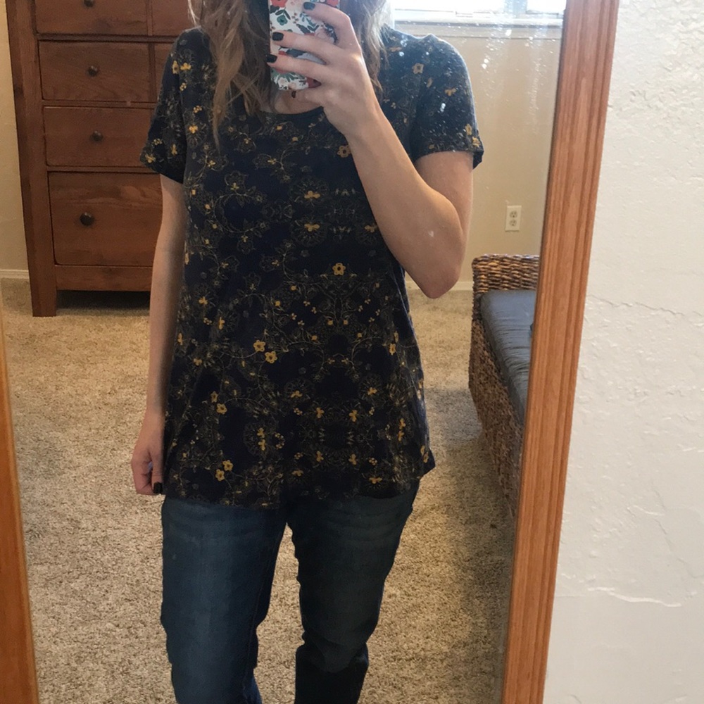 Lularoe shirt